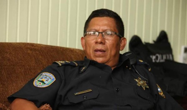 Capturan en Honduras a comisionado de la Policía en retiro