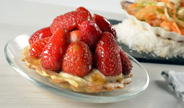 Mini tartaleta de fresas y chocolate blanco