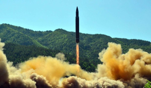 Corea del Norte lanza otro misil que sobrevuela Japón
