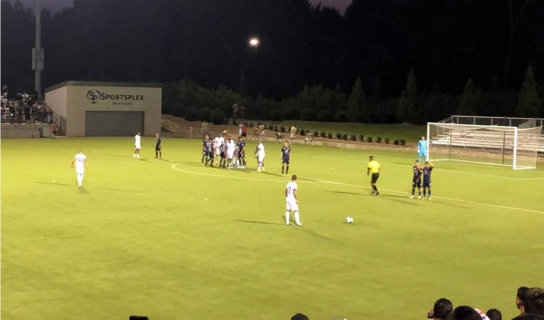 Olimpia y Motagua firmaron un empate sin goles en intenso clásico en Charlotte