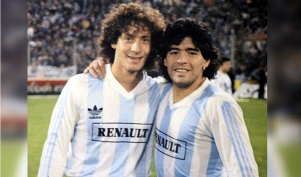 Pedro Troglio, dolido por la muerte de Maradona: 'Duele el alma'