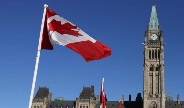 Canadá ofrece empleo y ciudadanía a un millón de inmigrantes