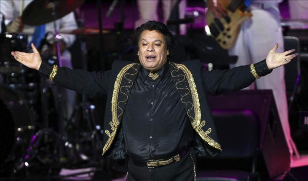 Juan Gabriel está hospitalizado en EUA por una neumonía