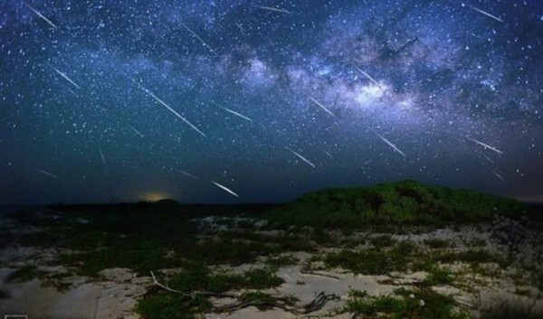 Lluvia de meteoritos en Norteamérica decepciona a astrónomos