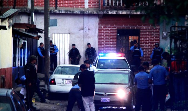 Un muerto, un herido grave y dos detenidos deja balacera en San Pedro Sula