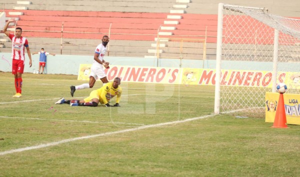 Así fue el gol de Bengtson que abrió el marcador en el Vida - Olimpia