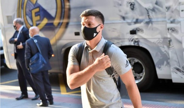 Real Madrid aísla a Luka Jovic en su casa por riesgo de tener coronavirus