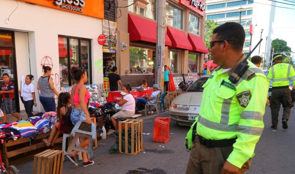 Vuelve el desorden en las calles y avenidas del centro sampedrano