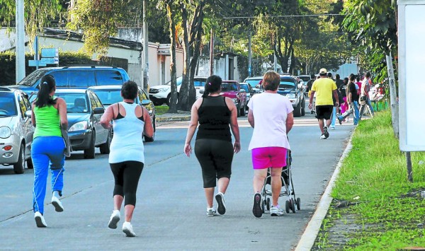 Alcaldía sampedrana prioriza las peticiones de las comunidades