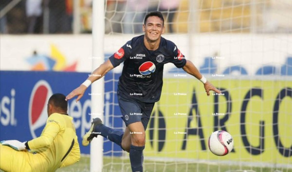 Motagua golea al Platense con hat-trick de Roberto Moreira y es semifinalista