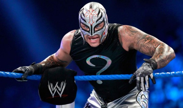 Rey Mysterio no se retira y anuncia homenaje al Hijo del Perro Aguayo