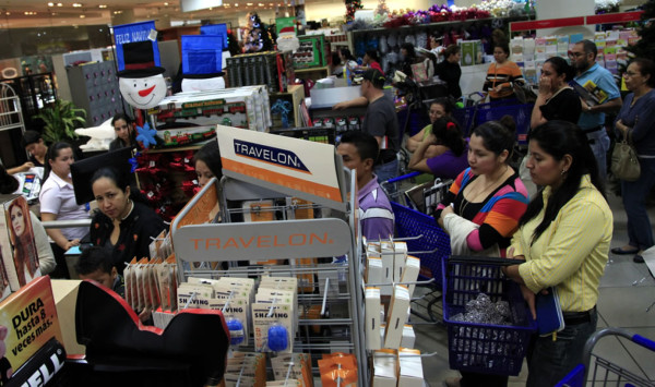 Locura de compras en San Pedro Sula por Black Friday