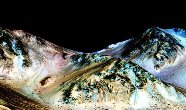 La NASA confirma que hay agua líquida en Marte