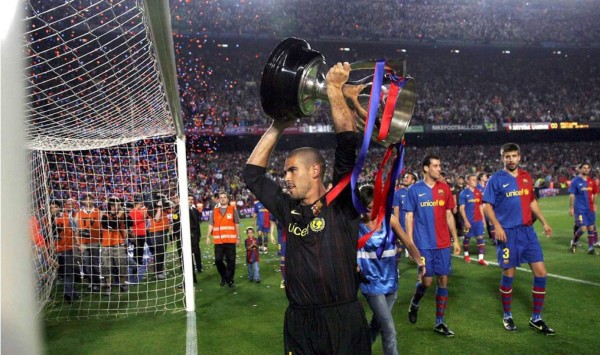 Víctor Valdés dice adiós al fútbol de una forma muy peculiar