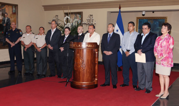 Honduras considera una 'amenaza' compra de aviones de guerra por El Salvador