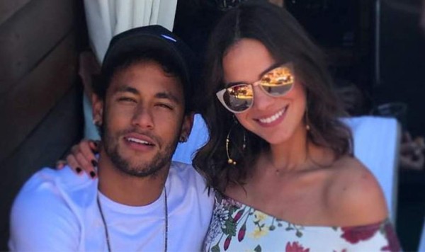 Neymar anuncia el fin de su noviazgo con Bruna Marquezine