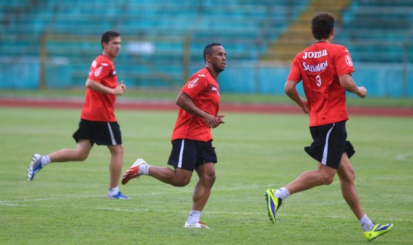 'Me gusta jugar con presión”: brasileño Romario Pinto