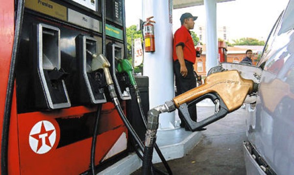 Centavos bajarán los combustibles el próximo lunes