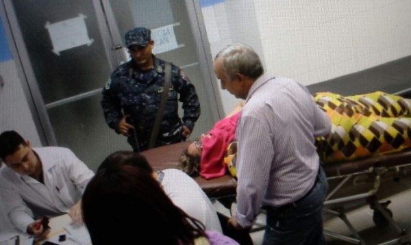 Ada Muñoz sale del penal para evaluación médica