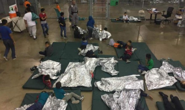 EEUU: Bebé se olvida de su madre tras ser separados en frontera