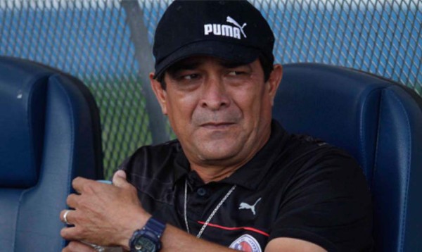 ¡Adiós Restrepo! Juan Carlos Espinoza, nuevo DT del Olimpia