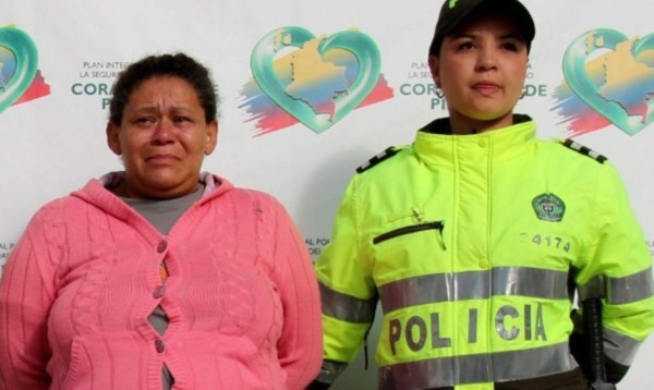 Mujer vende por 98 dólares virginidad de su hija en Colombia