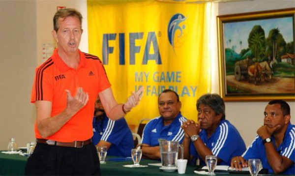 FIFA imparte curso a entrenadores de Honduras