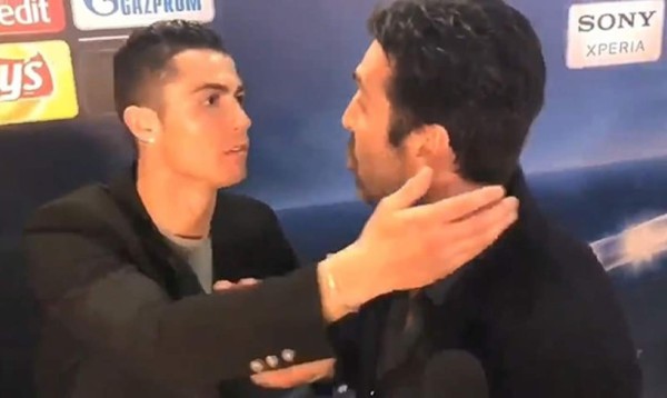 ¡Crack! El gesto de caballero de Cristiano Ronaldo con Buffon en zona mixta