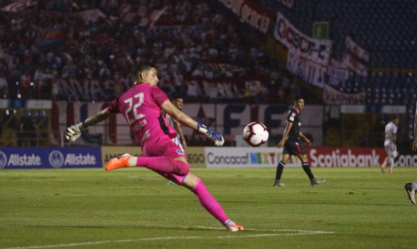 El Olimpia elimina al Comunicaciones y avanza a semifinales de la Liga Concacaf