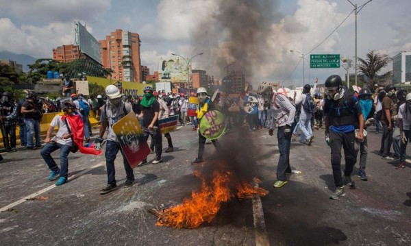 Más de 200 detenidos tras saqueos a 68 comercios en el centro de Venezuela