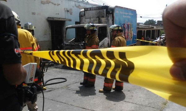 Incendian en Tegucigalpa el cuarto camión repartidor de lácteos