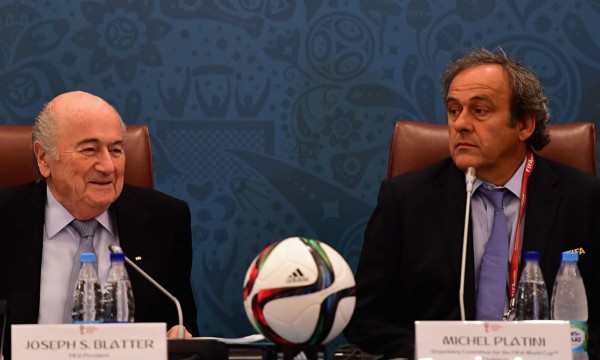 Blatter y Platini comparecerán en audiencias en la FIFA en 2 semanas