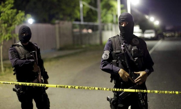Violencia deja 13 muertos en El Salvador en inicio de año  