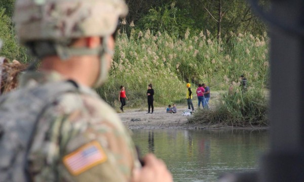 Coyotes duplican precios para migrantes centroamericanos