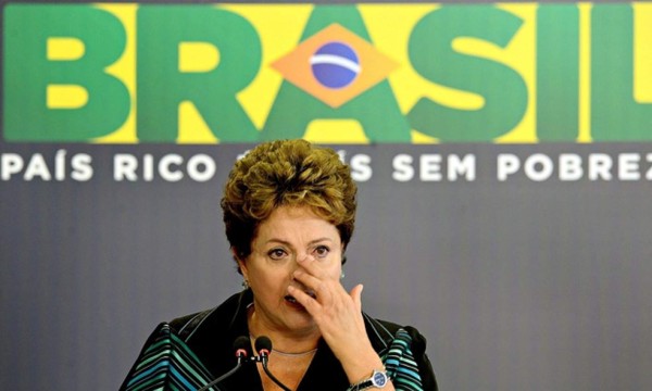 Oficialismo busca frenar juicio político a Dilma Rousseff