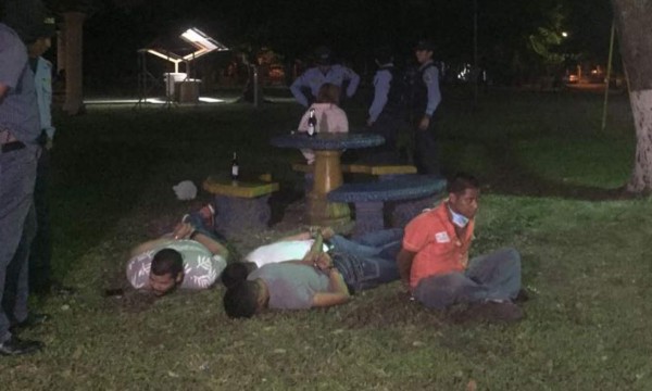 Capturan a cuatro hombres con armas durante el toque de queda en San Pedro Sula