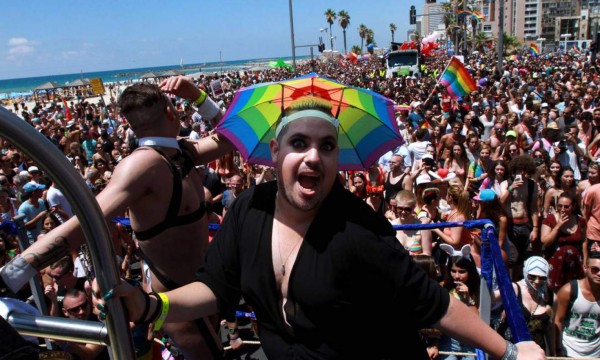 Cuatro acuchillados en marcha del Orgullo Gay en Jerusalén   