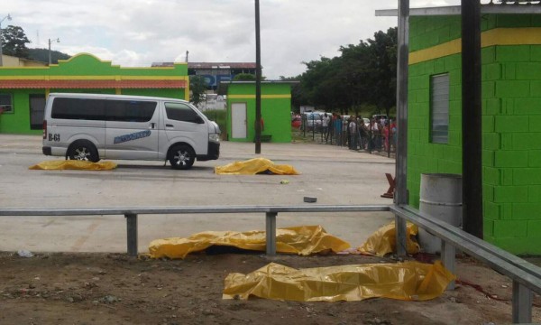 Ocho muertos en masacre en terminal de la López Arellano