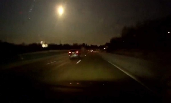 Cae un meteorito cerca de Detroit y provoca un temblor