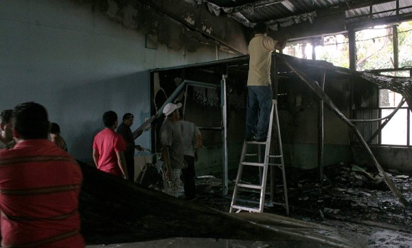 Incendio consume iglesia evangélica en El Progreso