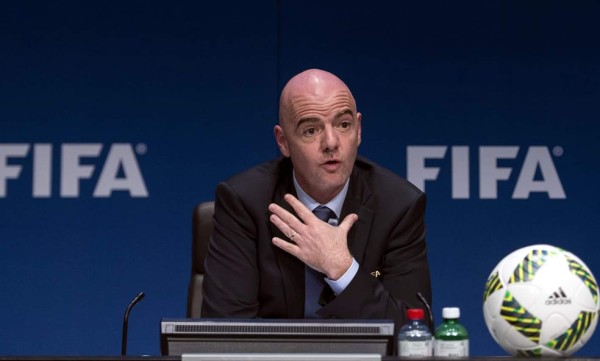FIFA dona 10 millones de dólares a la OMS para luchar contra el coronavirus