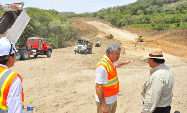 Constructores esperan proyectos por L8,000 millones