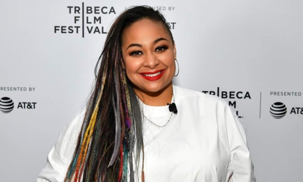 Ex estrella de Disney Raven-Symoné se casa con su novia