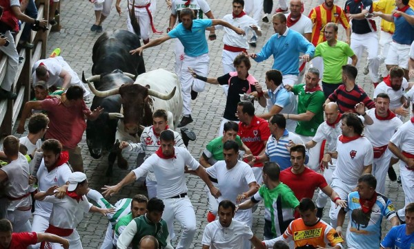 Primer encierro de San Fermín en Pamplona, España