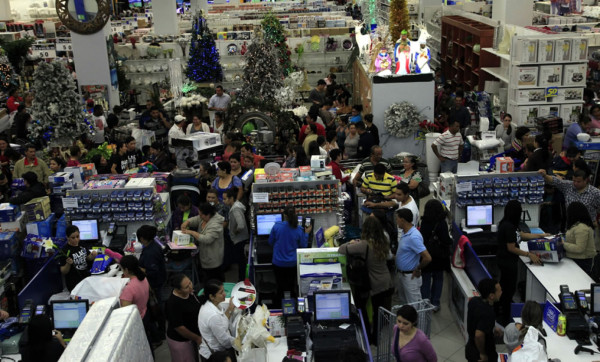 Locura de compras en San Pedro Sula por Black Friday