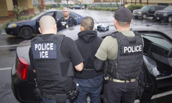 Migración detiene a más de 200 indocumentados en Los Ángeles