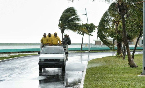 Matthew se convierte en huracán en el mar Caribe