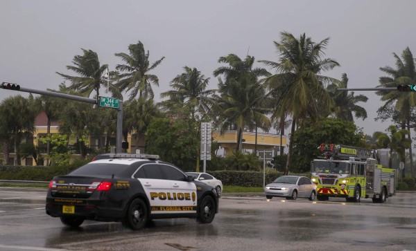 Al menos 25 detenidos en el condado Palm Beach por violar el toque de queda