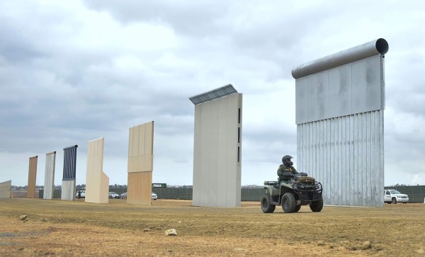 Trump contradice a Kelly y reitera que el muro será pagado por México