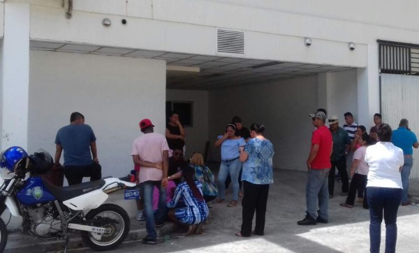 Supuestos pasajeros matan a taxista en La Ceiba